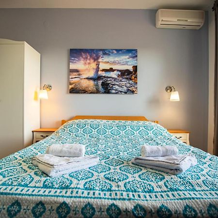 Guest House Ambienti روفينج المظهر الخارجي الصورة