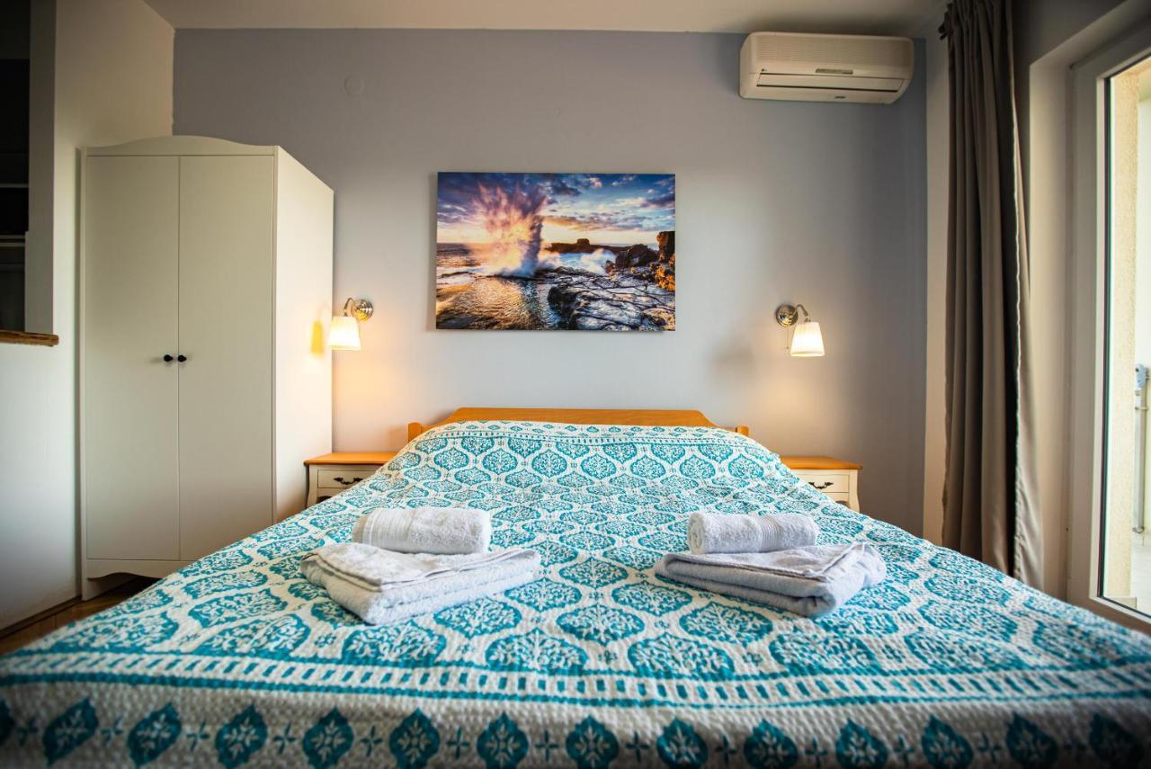 Guest House Ambienti روفينج المظهر الخارجي الصورة