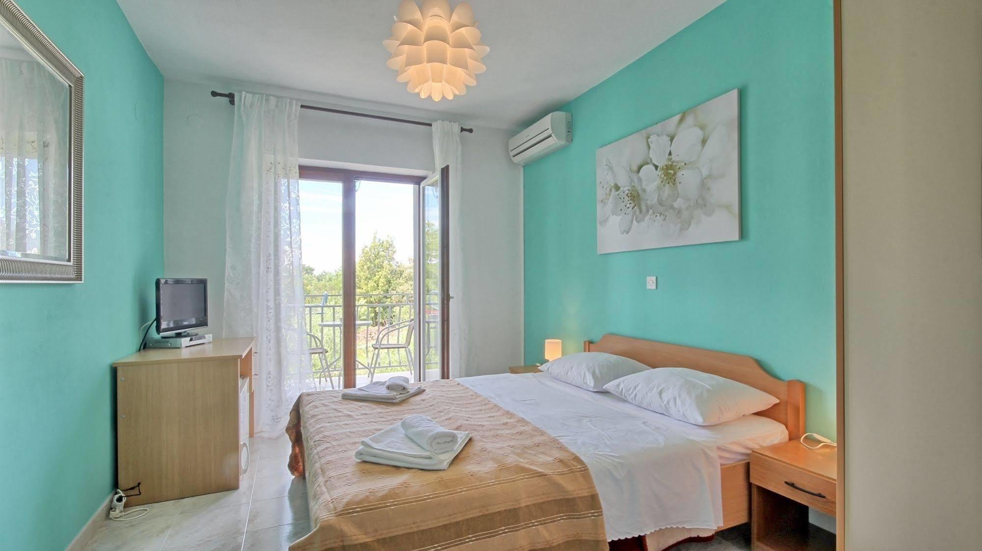 Guest House Ambienti روفينج المظهر الخارجي الصورة